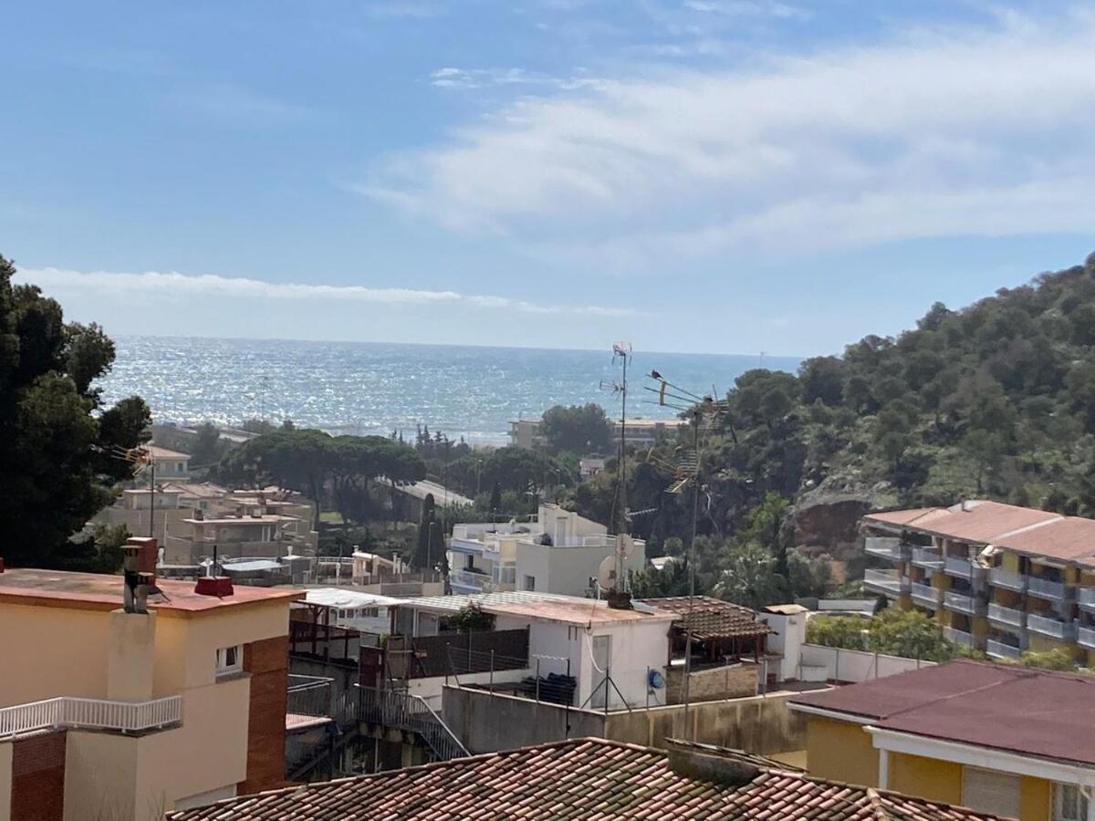 Apartamento Con Vistas Al Mar Кастелдефелс Екстериор снимка