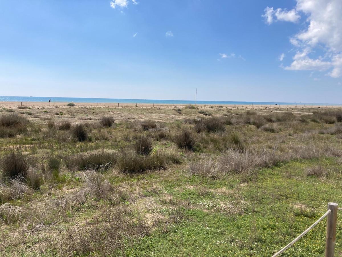 Apartamento Con Vistas Al Mar Кастелдефелс Екстериор снимка